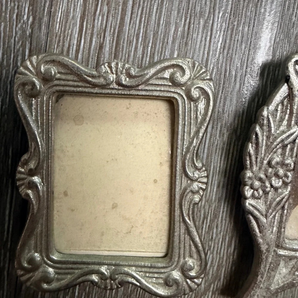 Vintage Miniature Silver Metal Picture Frame Set Victorian Style Dollhouse 3pc